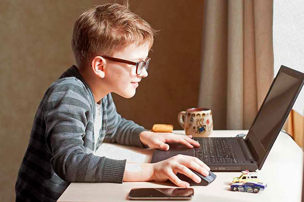 6 веских причин, почему родителям лучше обучать детей в онлайн-школе