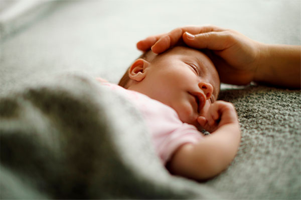 7 основных правил посещения новорожденного