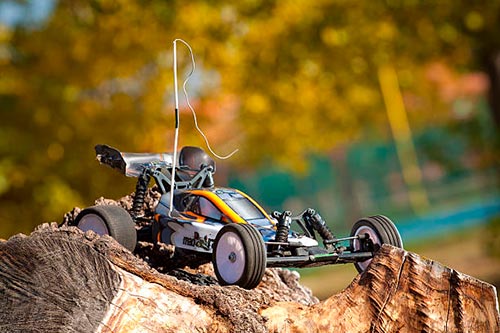 Как выбрать ребенку автомобиль на радиоуправлении