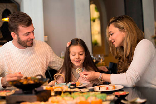 Можно ли беременным и детям есть суши?