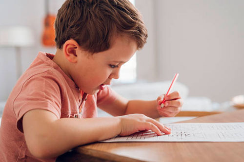 Как научить ребенка писать чисто и аккуратно?
