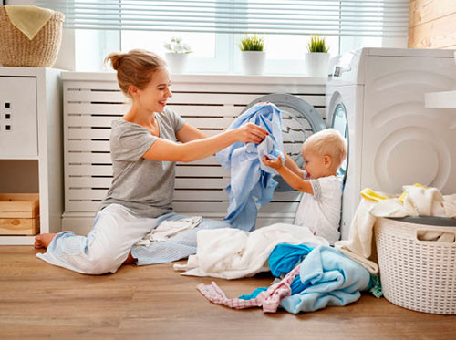 Как и чем правильно стирать вещи для младенцев